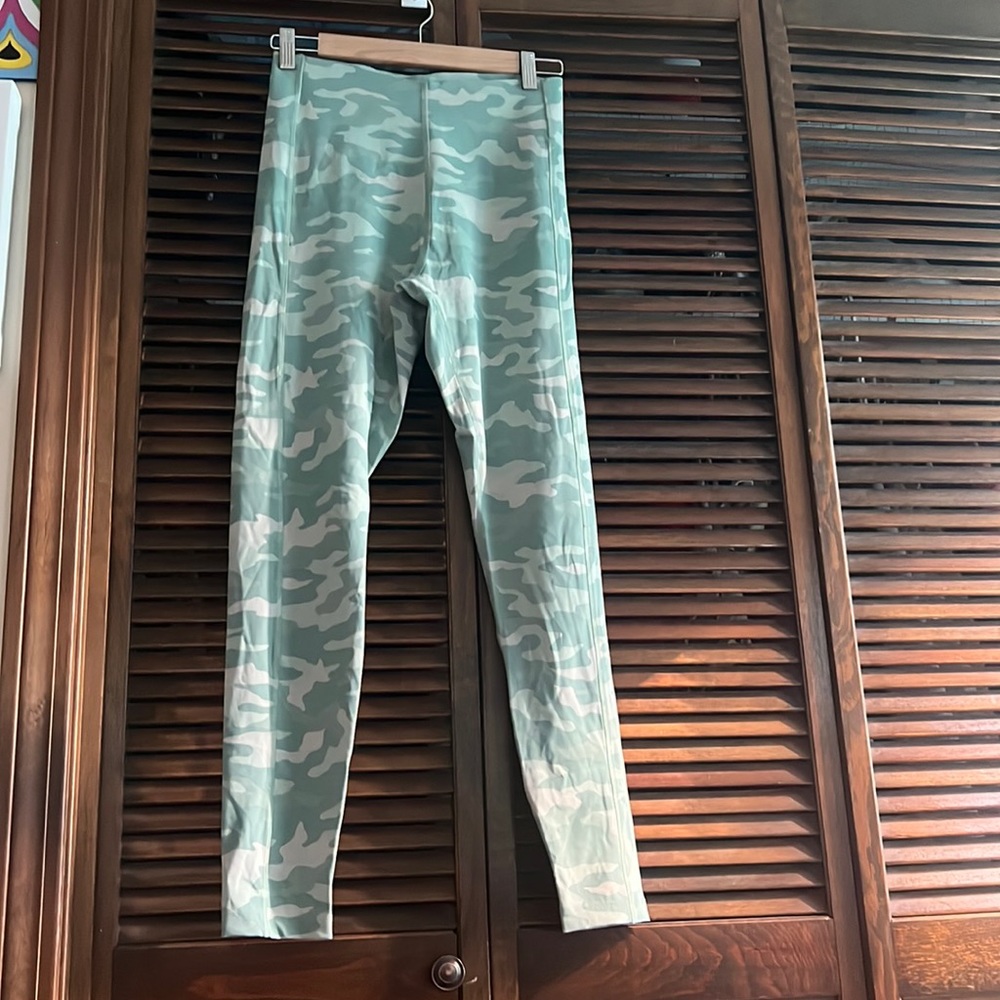 Victoria secret Pink, light green camp leggings